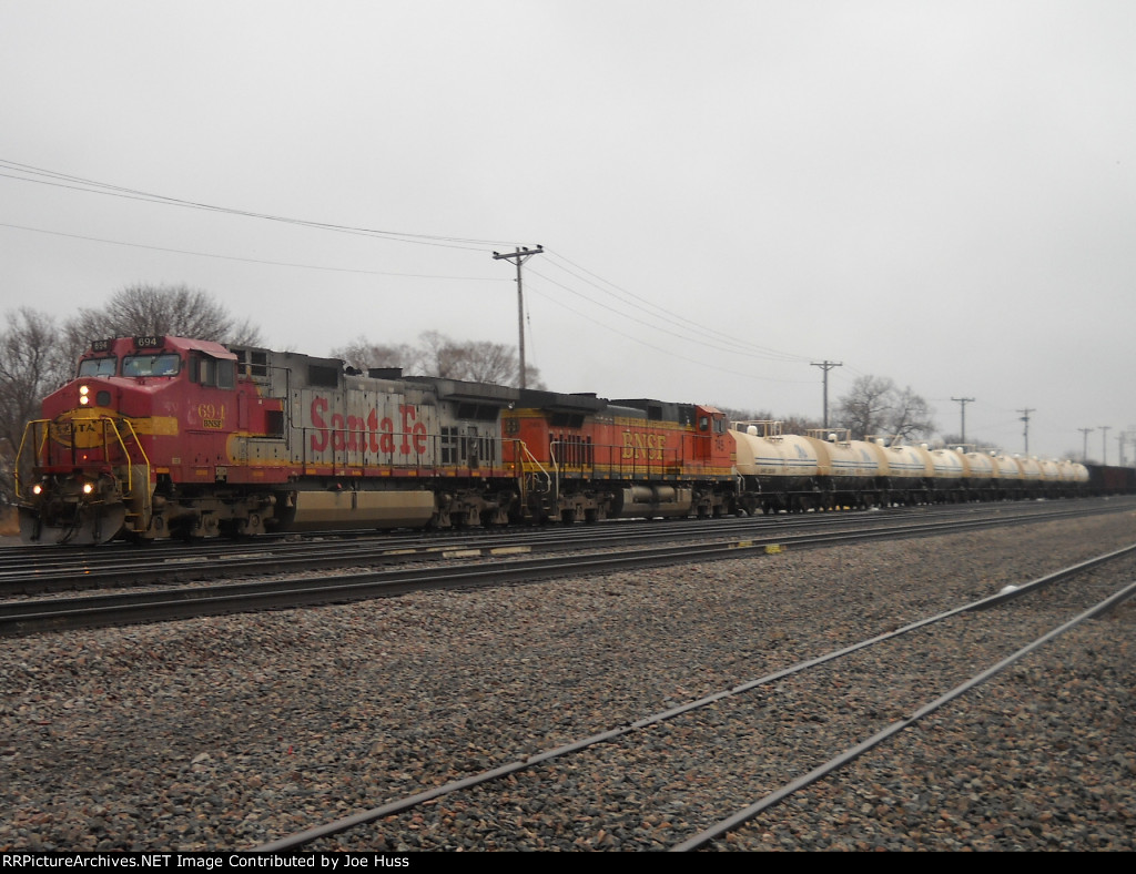 BNSF 694 North